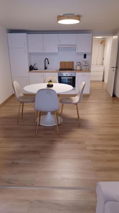 L'Essentiel Daire Dinant Dış mekan fotoğraf
